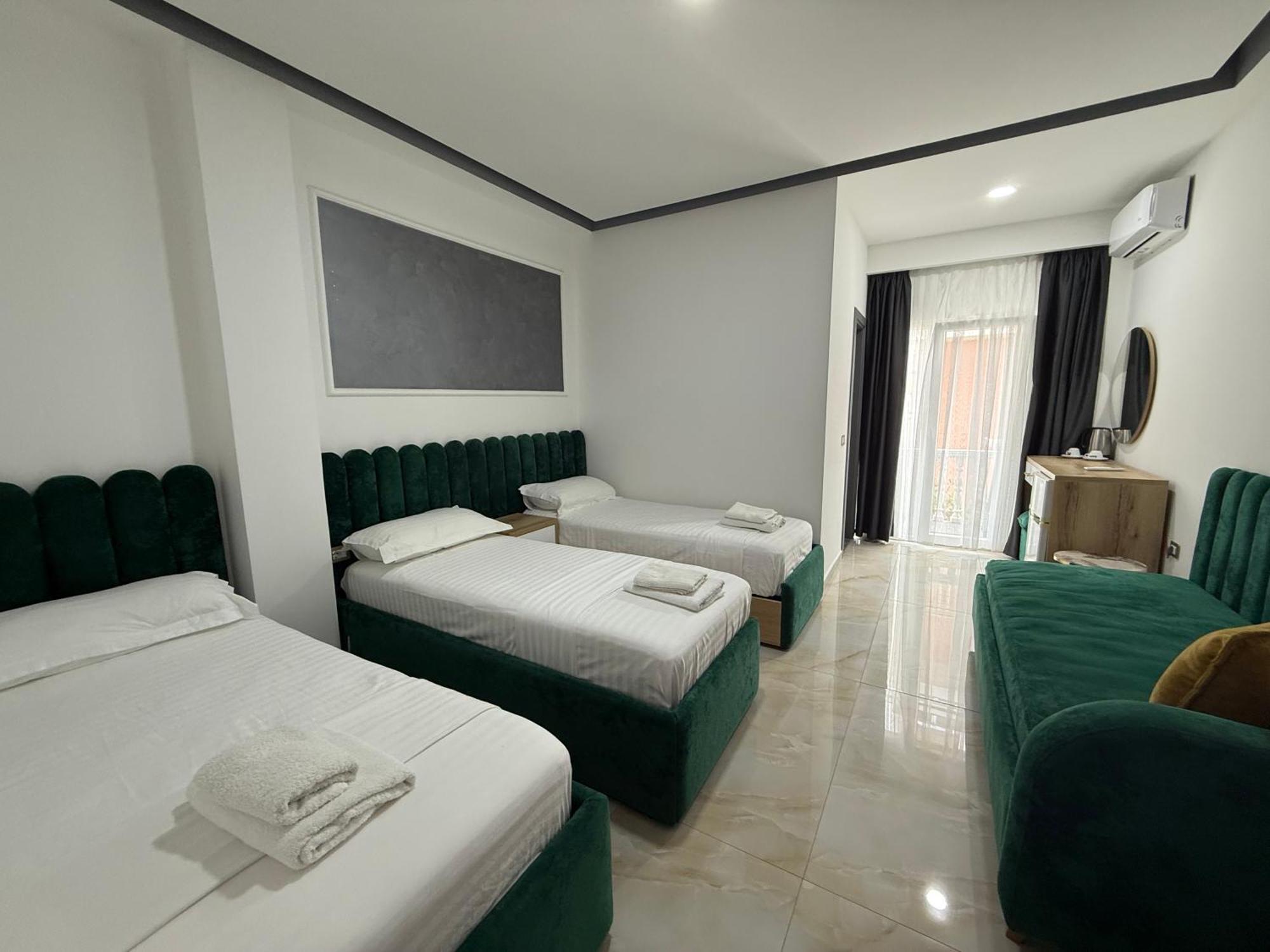 Hotel Leodori 1 Шенгін Екстер'єр фото